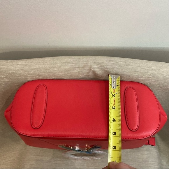 ROBERTA DI CAMERINO Handbag w/  Many Pockets and Compartments and Shoulder Strap - Picture 13 of 16